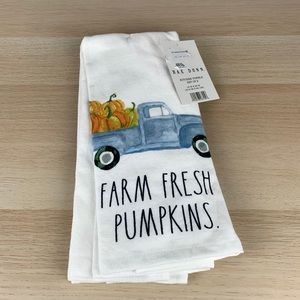 Rae Dunn FARM FRESH PUMPKINS kitchen towel set NEW